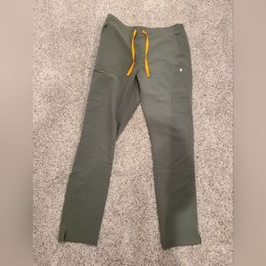 women's Moss Yola - Tall Skinny Scrub Pants - M - Tall / Moss